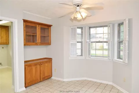 2426 E Briargate, Bryan, TX 77802 photo 10