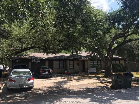 309 Pierce St, Bryan, TX 77803 photo 4