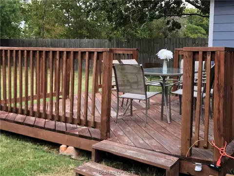 3903 Laura Ln, Bryan, TX 77803 photo 12