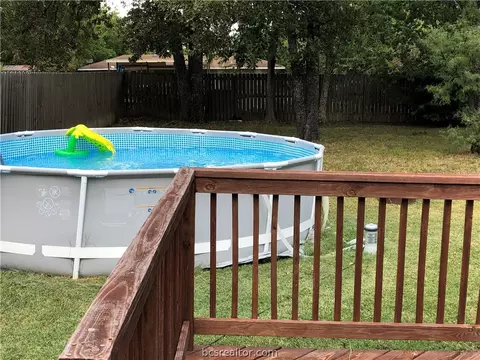 3903 Laura Ln, Bryan, TX 77803 photo 14