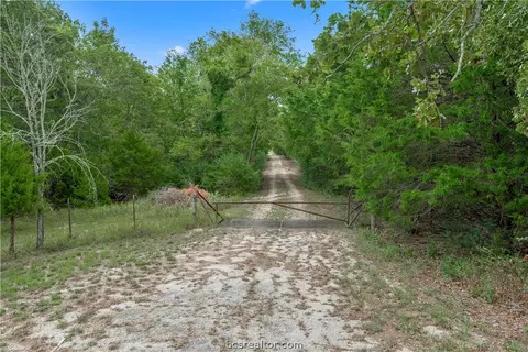 1402 Mathis Branch Ct, Bryan, TX 77808 photo 12