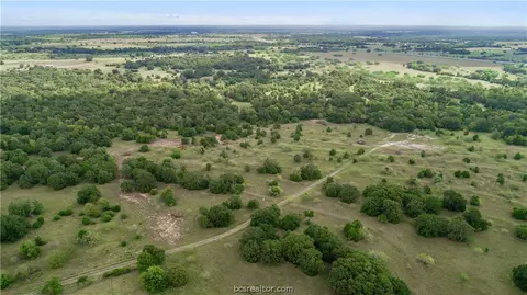 1402 Mathis Branch Ct, Bryan, TX 77808 photo 23