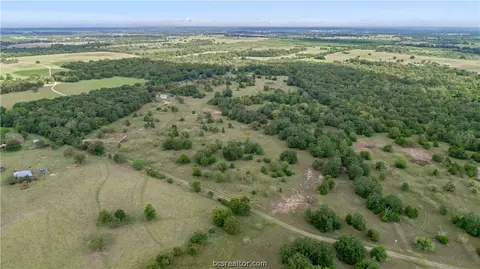 1402 Mathis Branch Ct, Bryan, TX 77808 photo 24