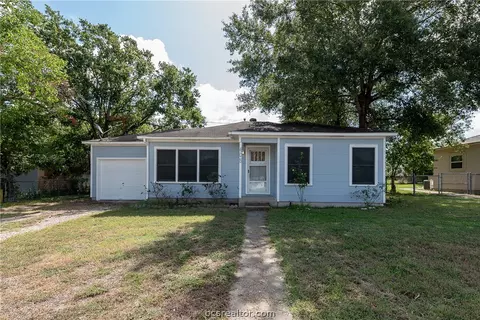 405 Dunn St, Bryan, TX 77801 photo 1