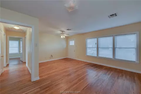405 Dunn St, Bryan, TX 77801 photo 6