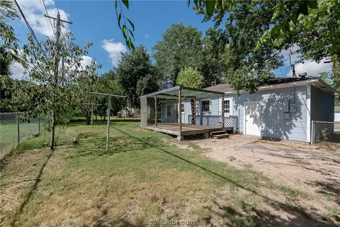 405 Dunn St, Bryan, TX 77801 photo 4