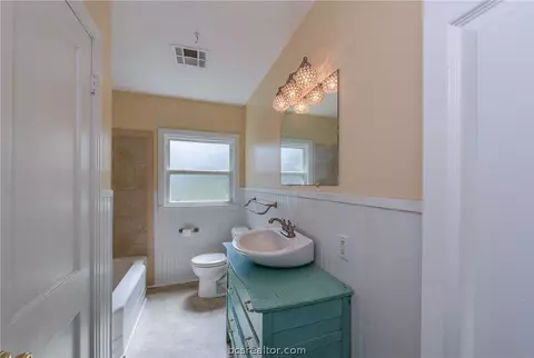 405 Dunn St, Bryan, TX 77801 photo 12
