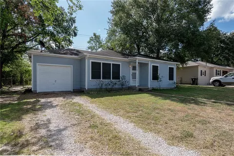 405 Dunn St, Bryan, TX 77801 photo 2