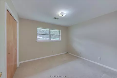 2604 Morris Ln, Bryan, TX 77802 photo 13