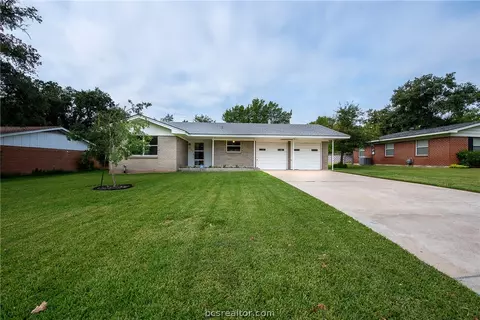 2604 Morris Ln, Bryan, TX 77802 photo 3