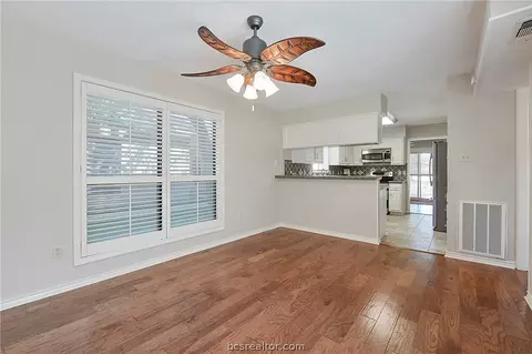 3000 Broadmoor Dr, Bryan, TX 77802 photo 10