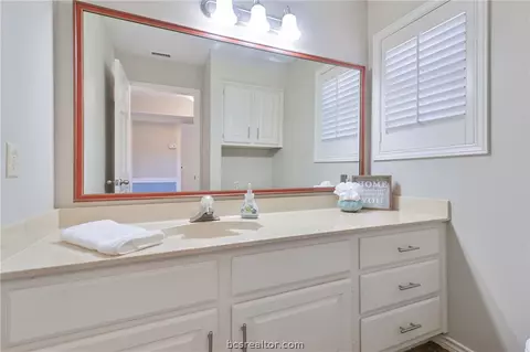 3000 Broadmoor Dr, Bryan, TX 77802 photo 8