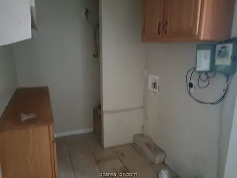 309 Ehlinger, Bryan, TX 77802 photo 6