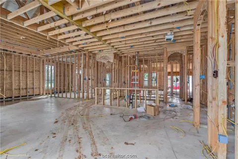 2972 Archer Dr, Bryan, TX 77808 photo 3