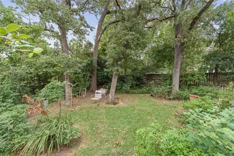 733 Eagle Pass St, Bryan, TX 77802 photo 17