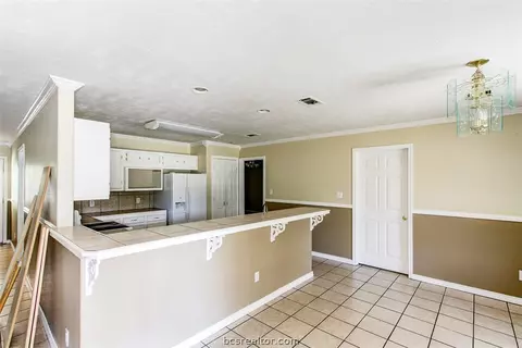 1506 Una, Bryan, TX 77803 photo 3