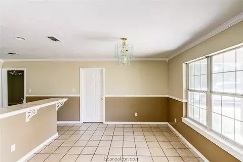 1506 Una, Bryan, TX 77803 photo 4