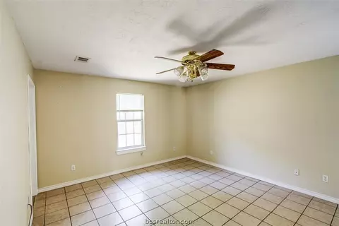 1506 Una, Bryan, TX 77803 photo 13