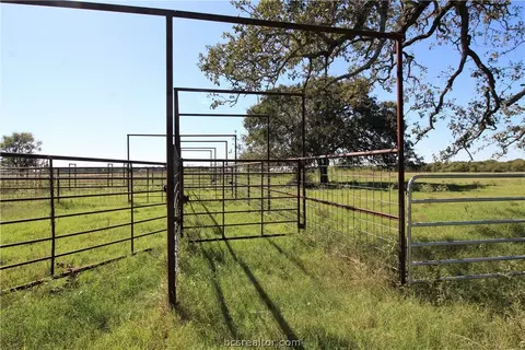4816 Elmo, Calvert, TX 77837 photo 22