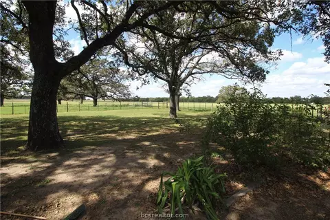 4816 Elmo, Calvert, TX 77837 photo 7
