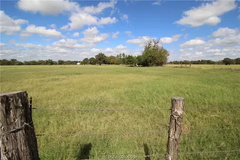 4816 Elmo, Calvert, TX 77837 photo 6