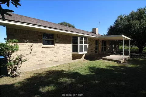 4816 Elmo, Calvert, TX 77837 photo 3