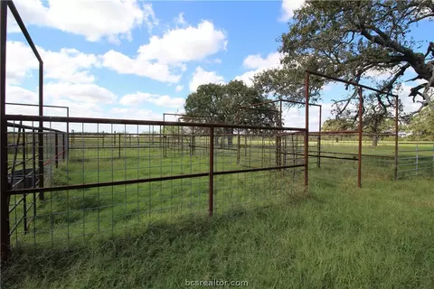 4816 Elmo, Calvert, TX 77837 photo 21
