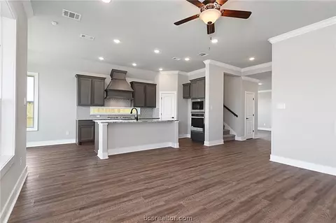 4267 Harding Way, Bryan, TX 77802 photo 4