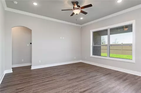 4267 Harding Way, Bryan, TX 77802 photo 5
