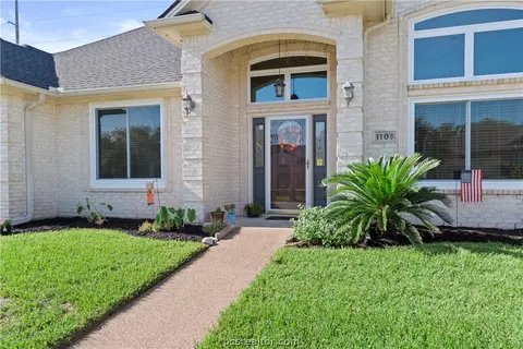 3109 Broadmoor Dr, Bryan, TX 77802 photo 3
