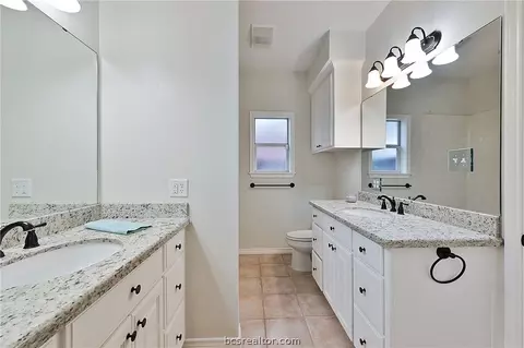 4910 Brompton Ln, Bryan, TX 77802 photo 19