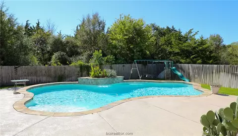 4910 Brompton Ln, Bryan, TX 77802 photo 29