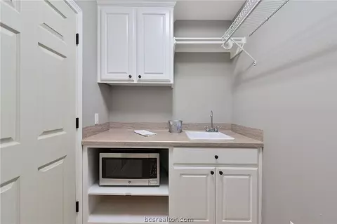 4910 Brompton Ln, Bryan, TX 77802 photo 22