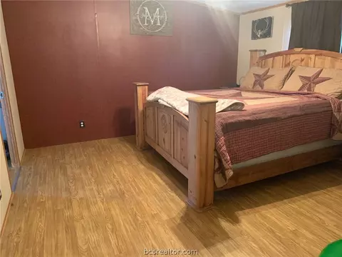 12140 Post Oak Ln, Bryan, TX 77807 photo 6