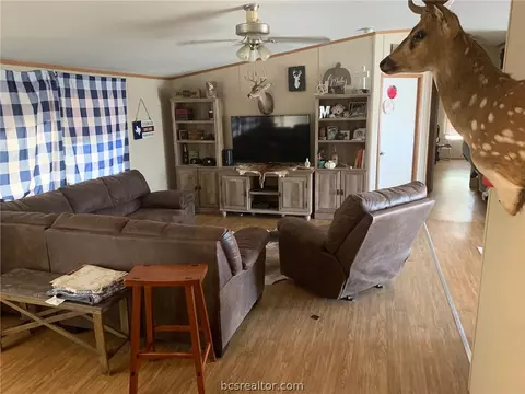12140 Post Oak Ln, Bryan, TX 77807 photo 5