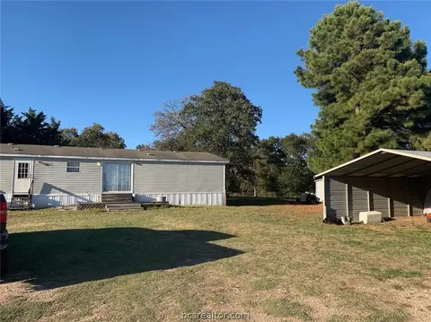 12140 Post Oak Ln, Bryan, TX 77807 photo 3