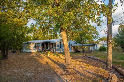 301 Oleander Dr, Somerville, TX 77879 photo 6
