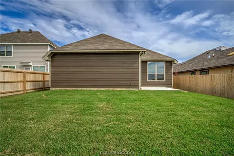 2109 Markley Dr, Bryan, TX 77807 photo 8