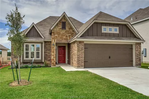 2109 Markley Dr, Bryan, TX 77807 photo 2