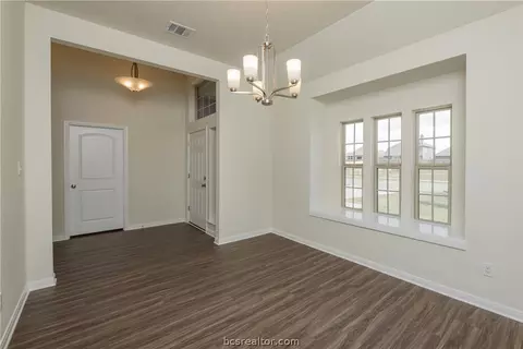 2109 Markley Dr, Bryan, TX 77807 photo 17