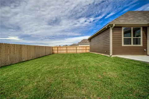 2109 Markley Dr, Bryan, TX 77807 photo 6