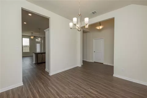 2109 Markley Dr, Bryan, TX 77807 photo 19