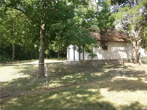 2201 Yellowstone Dr, Bryan, TX 77803 photo 22