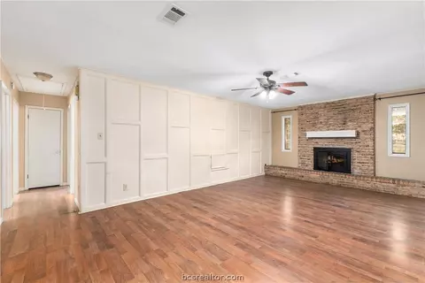 2201 Yellowstone Dr, Bryan, TX 77803 photo 6