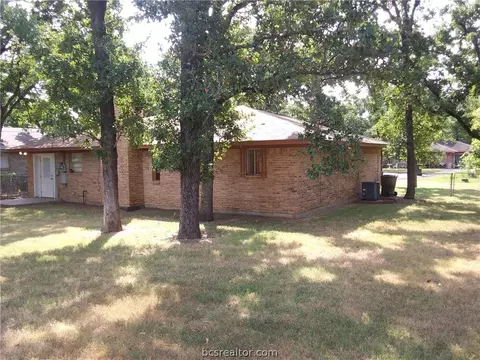 2201 Yellowstone Dr, Bryan, TX 77803 photo 21