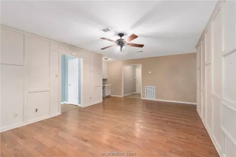 2201 Yellowstone Dr, Bryan, TX 77803 photo 9