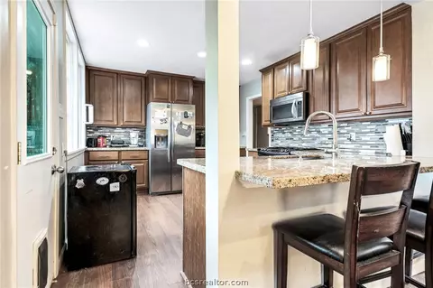 310 Tee Dr, Bryan, TX 77801 photo 9