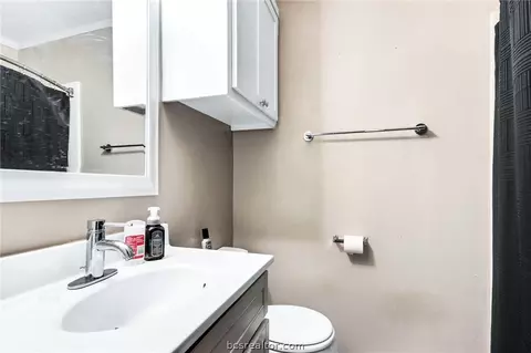 310 Tee Dr, Bryan, TX 77801 photo 13