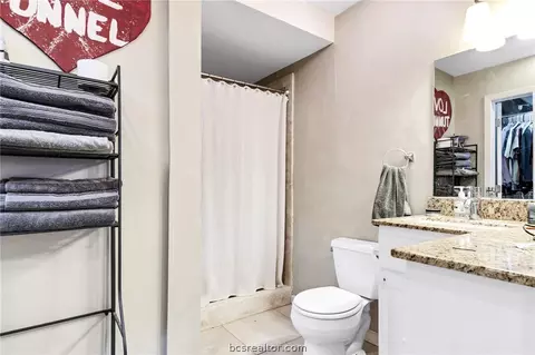 310 Tee Dr, Bryan, TX 77801 photo 18