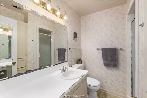 2804 Camelot Dr, Bryan, TX 77802 photo 12